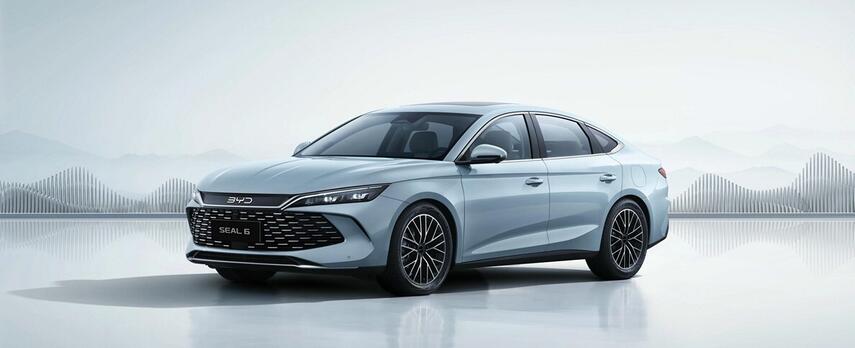 BYD SEAL 6