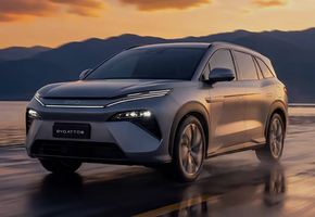 BYD ATTO 8